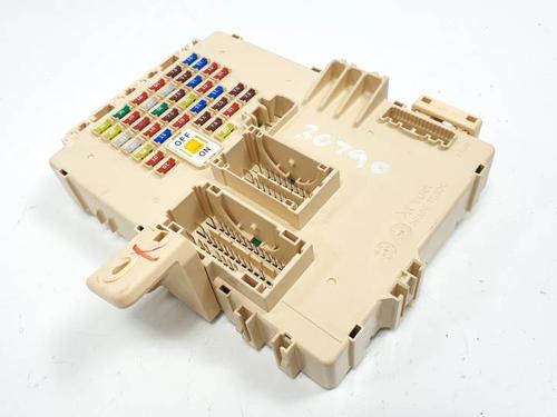 Used Fuse box HYUNDAI i40 I (VF) 1.6 CRDi (116 hp) 28066112