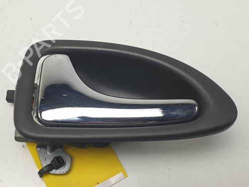 Used Front left interior door handle Front left interior door handle VOLVO V40 Estate (645) 2.0 (140 hp) 24934557 24934557