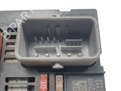 Fuse box PEUGEOT 308 I (4A_, 4C_) 1.6 16V | BP29581831E1