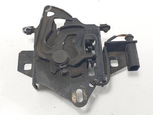 Serrure capot VW PASSAT B5.5 Variant (3B6) 1.9 TDI (130 hp) 13367668