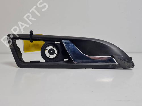 Venstre fortil invendig håndtag Venstre fortil invendig håndtag SKODA OCTAVIA II (1Z3) 1.9 TDI (105 hp) 37257678 37257678
