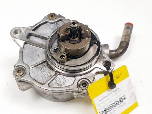 Used Vacuum pump MERCEDES-BENZ C-CLASS (W202) C 200 D (202.120) (75 hp) 17165275