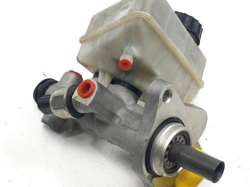 Used Brake master cylinder MERCEDES-BENZ C-CLASS (W203) C 270 CDI (203.016) (170 hp) 29199111