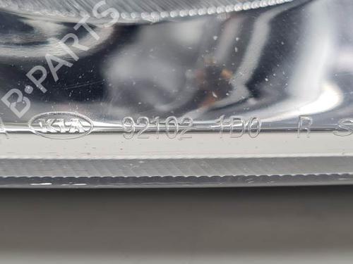 Right headlight KIA CARENS III MPV (UN) 2.0 CRDi 140 | BP27885559C29
