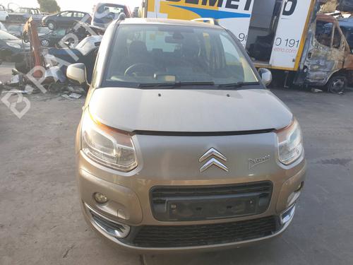 Left headlight CITROËN C3 Picasso (SH_) 1.6 HDi | BP38510769C28 - Image 8
