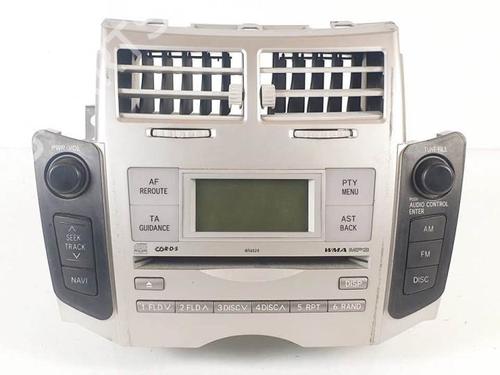 Used Radio TOYOTA YARIS (_P9_) 1.3 VVT-i (SCP90_, SCP90R) (87 hp) 17545264