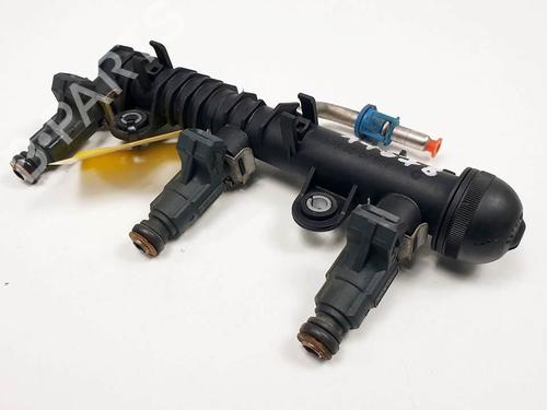 Used Injection rail Injection rail OPEL CORSA C (X01) 1.0 (F08, F68) (58 hp) 18675036 18675036