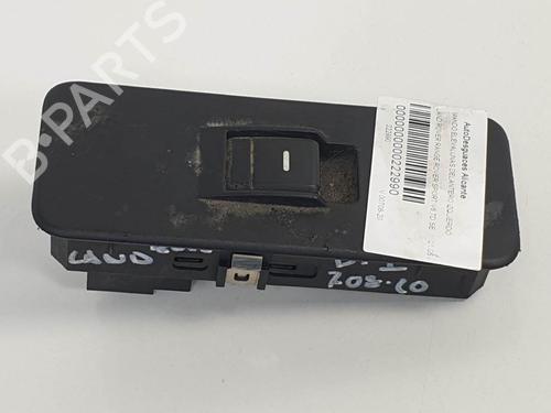 Used Right front window switch Right front window switch LAND ROVER RANGE ROVER SPORT I (L320) 2.7 D 4x4 (190 hp) 6893208 6893208