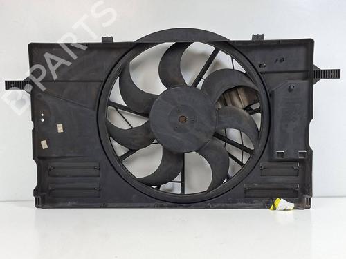 radiator-fan-volvo-c70-ii-convertible-542-2006-2007-2008-2009-2010-2011-2012-2013-39929138 main image