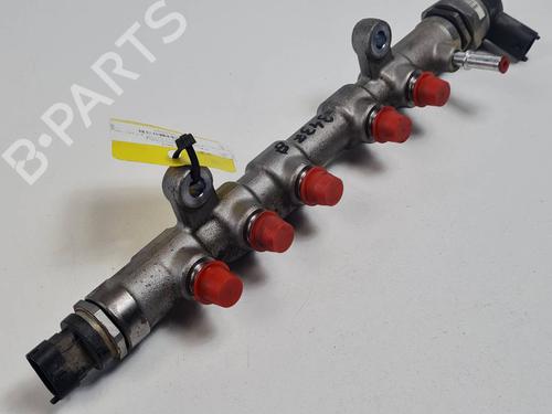 Used Injection rail Injection rail 38589002 38589002