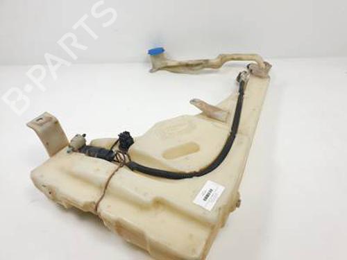 Used Windscreen washer tank VW TOUAREG (7LA, 7L6, 7L7) 2.5 R5 TDI (174 hp) 30998302