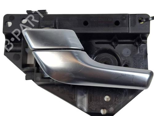Used Front left interior door handle Front left interior door handle LAND ROVER RANGE ROVER EVOQUE (L538) 2.2 D 4x4 (190 hp) 39959155 39959155