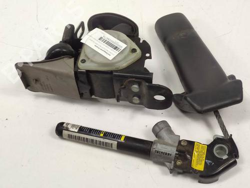 Used Front left seatbelt CHRYSLER VOYAGER IV (RG, RS) 2.5 CRD (141 hp) 9302418