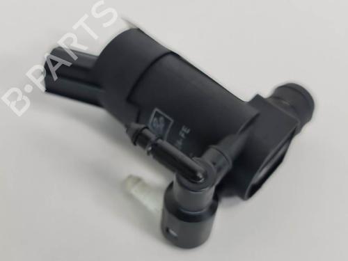 Used Washer pump Washer pump VOLVO V50 (545) 2.0 D (136 hp) 13954068 13954068