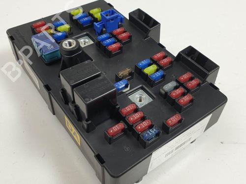 Used Fuse box Fuse box OPEL ANTARA A (L07) 3.2 V6 (227 hp) 28106408 28106408