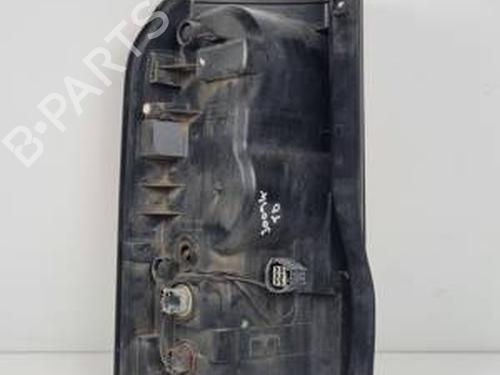 Right taillight LAND ROVER DISCOVERY IV (L319) 3.0 SDV6 4x4 | BP30292327C35