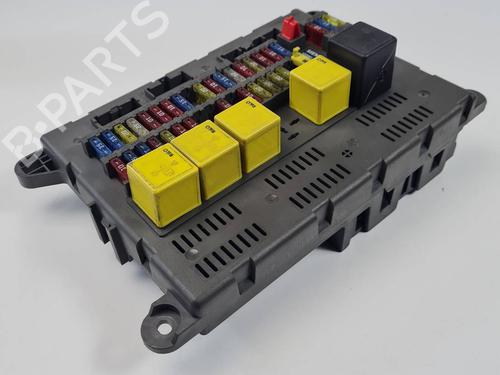 Used Fuse box Fuse box 38083347 38083347
