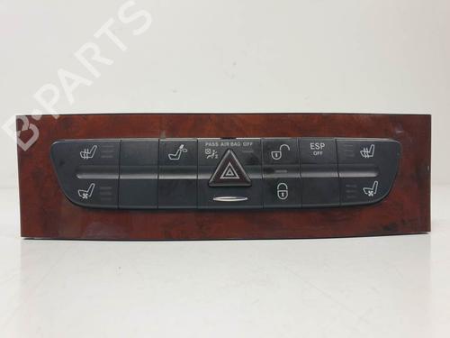 Used Warning switch Warning switch MERCEDES-BENZ E-CLASS (W211) E 320 CDI (211.026) (204 hp) 9852074 9852074