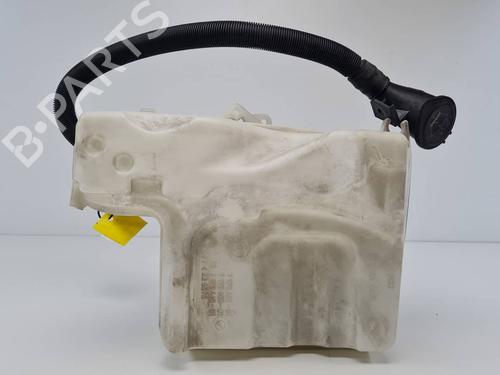 Used Windscreen washer tank Windscreen washer tank BMW 5 (E60) 535 d (286 hp) 35774148 35774148