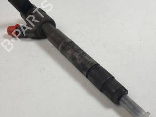 Used Injector MERCEDES-BENZ VITO Bus (W638) 108 CDI 2.2 (638.194) (82 hp) 31181015