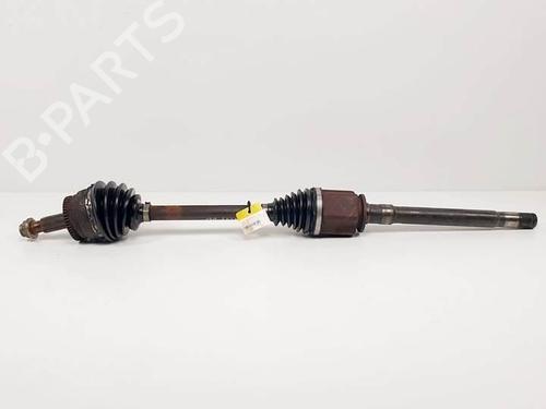 Used Right front driveshaft Right front driveshaft LAND ROVER RANGE ROVER SPORT I (L320) 3.6 D 4x4 (272 hp) 17754048 17754048