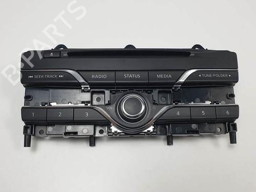 Used Radio Radio INFINITI Q30 2.2 D (170 hp) 18121187 18121187