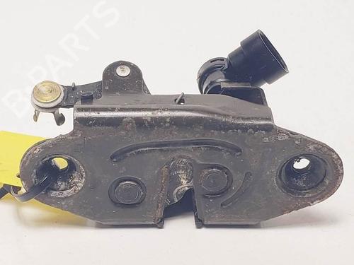 Used Tailgate lock Tailgate lock CHRYSLER VOYAGER / GRAND VOYAGER III (GS_, NS_) 2.5 TD (116 hp) 25137697 25137697