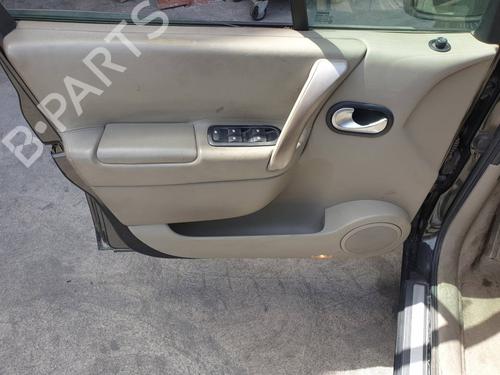Fuse box RENAULT SCÉNIC II (JM0/1_) 1.9 dCi (JM0G, JM12, JM1G, JM2C) | BP37420683E1 - Image 10
