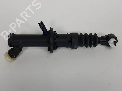 Used Clutch slave cylinder Clutch slave cylinder RENAULT CLIO IV (BH_) 1.5 dCi 90 (90 hp) 13954091 13954091