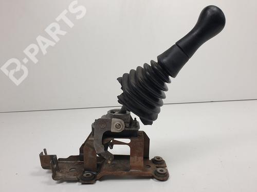 Used Manual gearbox selector Manual gearbox selector CHRYSLER VOYAGER IV (RG, RS) 2.5 CRD (141 hp) 9302421 9302421