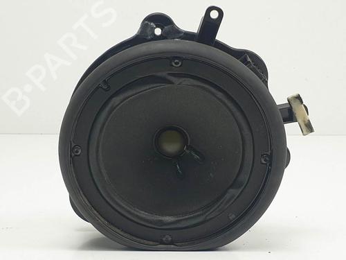 radio-audi-a4-b6-avant-8e5-19-tdi-8e0035411a-altavoz-2000-2001-2002-2003-2004-2005-13695364 main image