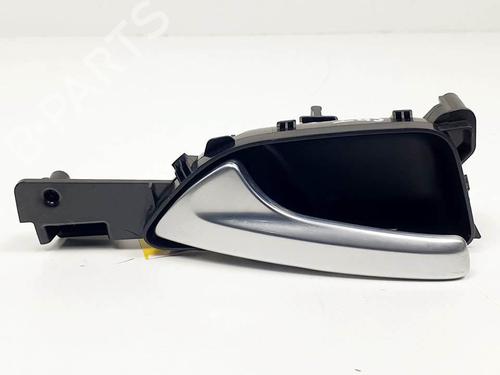 Used Rear left interior door handle Rear left interior door handle MERCEDES-BENZ M-CLASS (W166) ML 350 BlueTEC 4-matic (166.024, 166.023) (258 hp) 24929358 24929358
