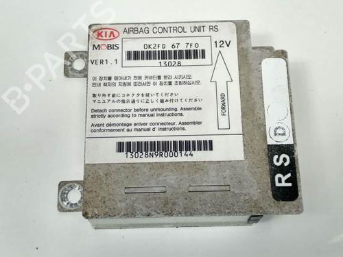 Airbag styreenhed KIA CARENS II MPV (FJ) 2.0 CRDi (113 hp) 8292578