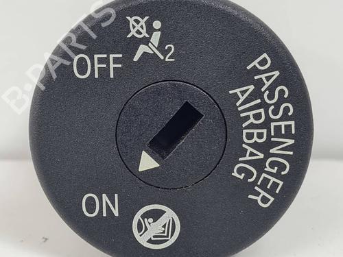 Used Switch Switch BMW 3 (F30, F80) 318 i (136 hp) 40175916 40175916