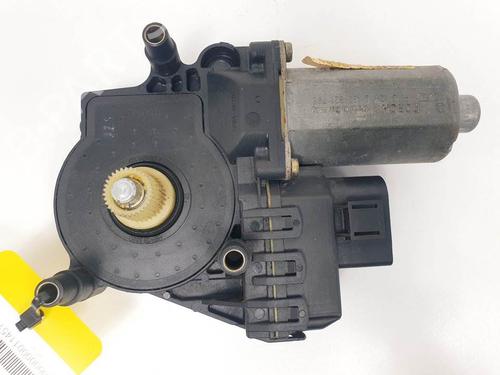 Used Right rear window motor Right rear window motor AUDI ALLROAD C5 (4BH) 2.5 TDI quattro (180 hp) 16954172 16954172