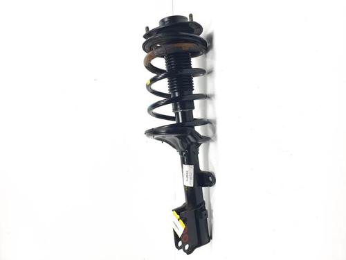 Used Left front shock absorber KIA SPORTAGE II (JE_, KM_) 2.0 i 16V (141 hp) 25864066