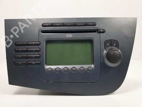 radio-seat-leon-1p1-16-1p1035186n87-7645676366-2005-2006-2007-2008-2009-2010-2011-2012-2013-12383303 main image