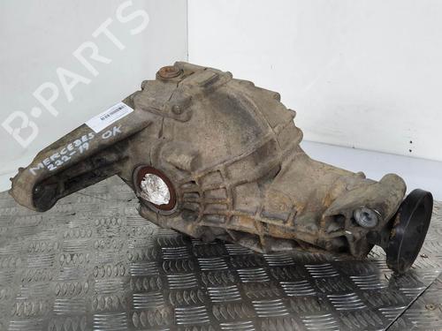 Used Front differential Front differential MERCEDES-BENZ M-CLASS (W163) ML 270 CDI (163.113) (163 hp) 6840917 6840917