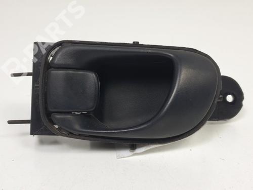 Venstre bak invendig håndtak DAEWOO REZZO (U100) 1.6 (105 hp) 10171512