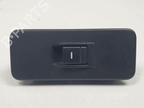 Used Right front window switch LAND ROVER RANGE ROVER SPORT I (L320) 2.7 D 4x4 (190 hp) 17715613