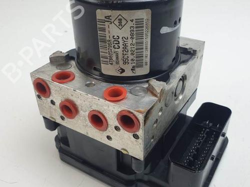 Used ABS pump RENAULT SCÉNIC III (JZ0/1_) 1.5 dCi (110 hp) 25117671