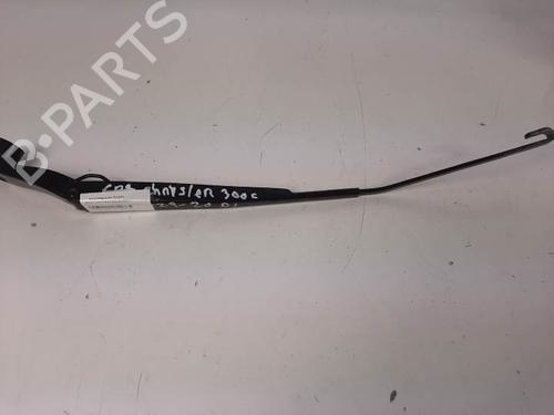 Used Front windshield wiper arm CHRYSLER 300C (LX, LE) 3.0 CRD (218 hp) 22332313
