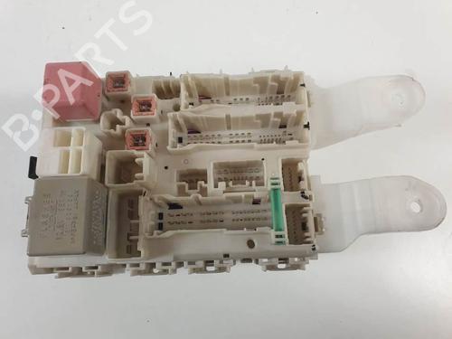 Used Fuse box Fuse box TOYOTA AURIS (_E18_) 1.6 (ZRE181_, ZRE185_, ZRE185R, ZRE181R) (132 hp) 17916023 17916023