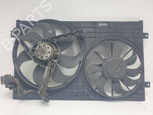 Used Radiator fan Radiator fan 38564569 38564569