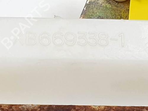 Tailgate handle MITSUBISHI PAJERO III (V7_W, V6_W) 3.2 Di-D (V68W) | BP25403874C132 