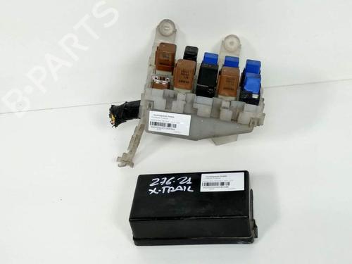 Used Fuse box Fuse box 7634893 7634893