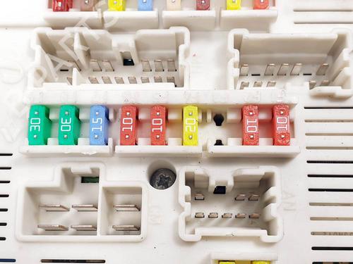 Fuse box RENAULT MEGANE III Hatchback (BZ0/1_, B3_) 1.5 dCi (BZ09, BZ0D, BZ1W, BZ29, BZ14) | BP25116722E1 - Image 4