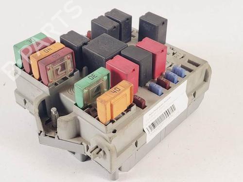 Used Fuse box ALFA ROMEO 147 (937_) 1.6 16V T.SPARK ECO (937.AXA1A, 937.BXA1A) (105 hp) 17439267