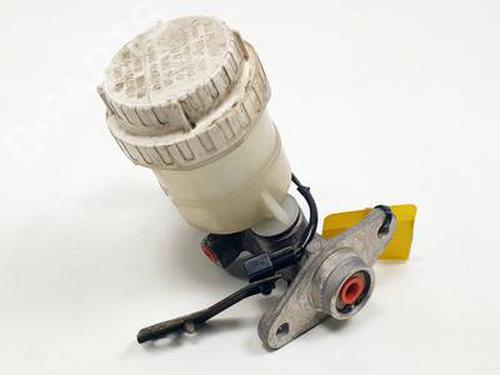 Used Brake master cylinder MITSUBISHI PAJERO II (V3_W, V2_W, V4_W, V5_W) 2.5 TD 4WD (V24W) (99 hp) 30998340