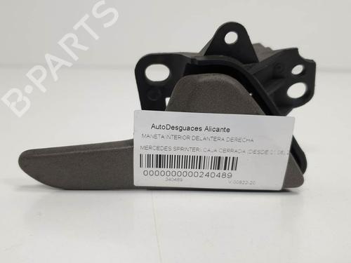 Used Front right interior door handle Front right interior door handle MERCEDES-BENZ SPRINTER 3-t Van (B906) 216 CDI (906.611, 906.613) (163 hp) 6859236 6859236